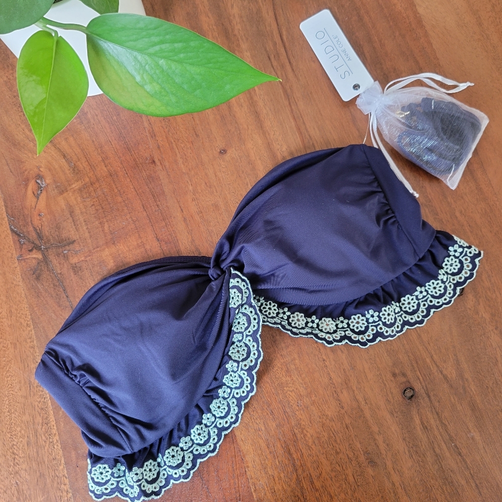 🌴NWT Studio Anne Cole bikini top!